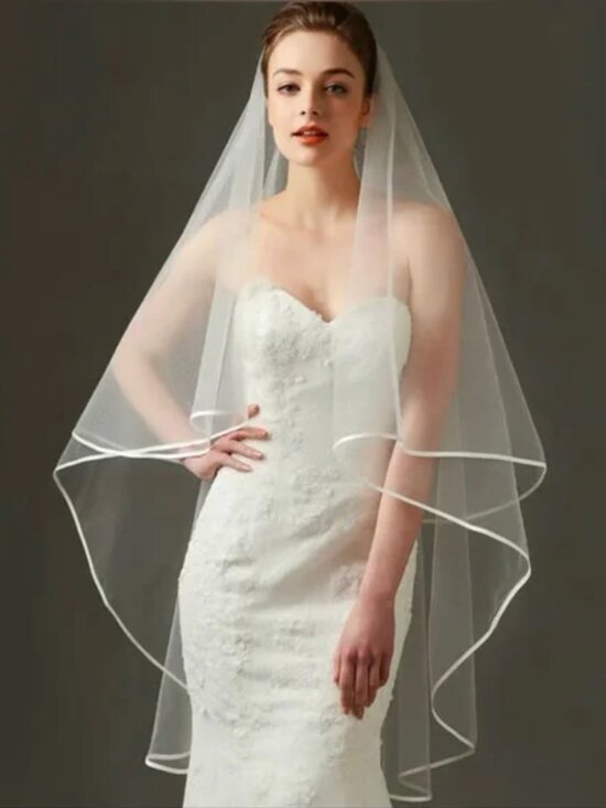 Satin Trim Knee Length Wedding Veil